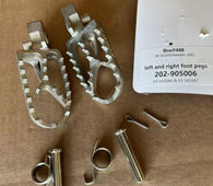 Left and Right Foot Pegs