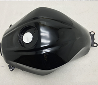 Gas tank